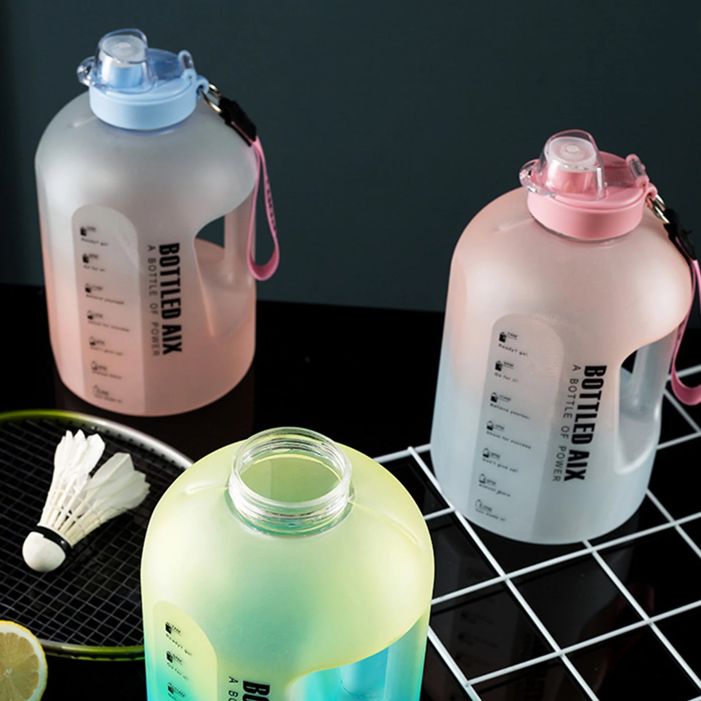 2.2L Sport Water Bottle Large Capacity 1 Gallon Water Bottle with Time Scale Bpa Free Plastic Bottle Outdoor Fitness Water Cup